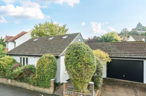 1 Farncombe Hill, Farncombe, Surrey, GU7