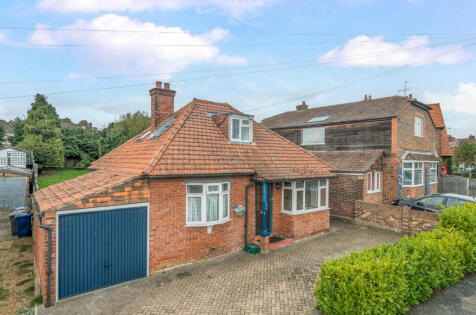 Tudor Road, Godalming, Surrey, GU7