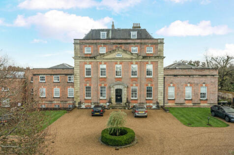 Portsmouth Road, Milford, Godalming, Surrey, GU8