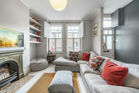 Battersea - 2 bedroom flat for sale