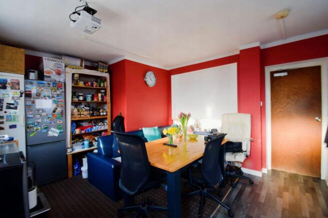 Kitchen / Breakfast Room