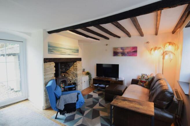 Spacious Reception Room & Dining Area