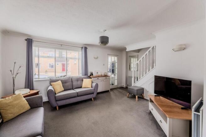 Sitting Room / Dining Room