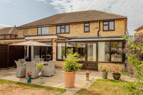 Benmead Road, Kidlington, OX5