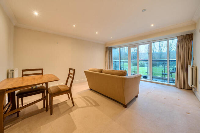 1405159-16-6978b2...