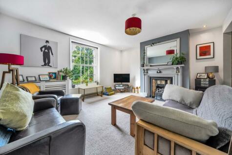 Shooters Hill Road - 3 bedroom flat for sale