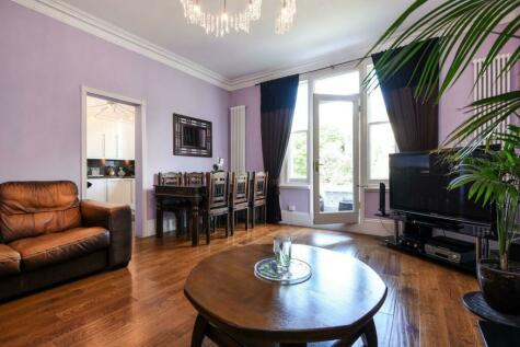 Lewisham - 2 bedroom flat for sale