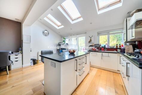 Queen Anne Avenue, Bromley, BR2