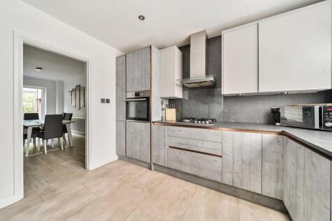 Parkside Avenue, Bromley, Kent, BR1