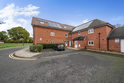 Oaktree Gardens, New Eltham, London, SE9