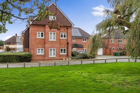 Oaktree Gardens, New Eltham, London, SE9