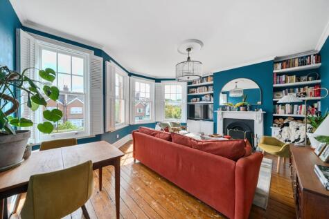 Nightingale Lane, London, N8