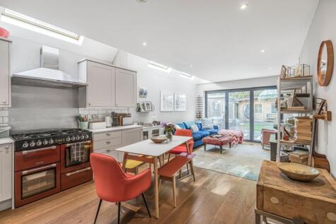 Earlsfield Road, London, SW18