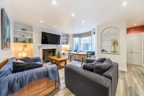 Minford Gardens, London, W14