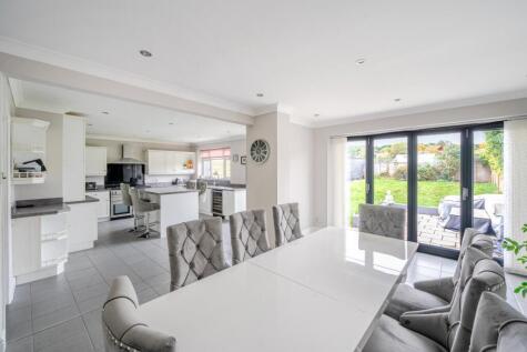 Bourne Vale, Hayes, BR2