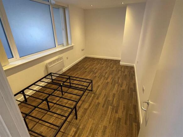 bedroom.jpg