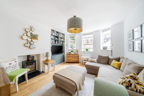 Milton Avenue, London, N6