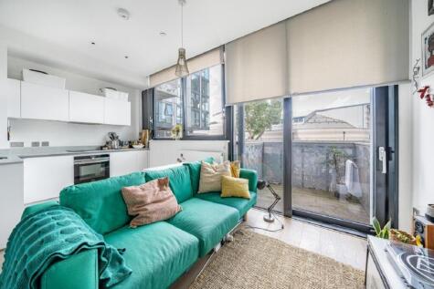 Highgate Hill, Archway, London, N19