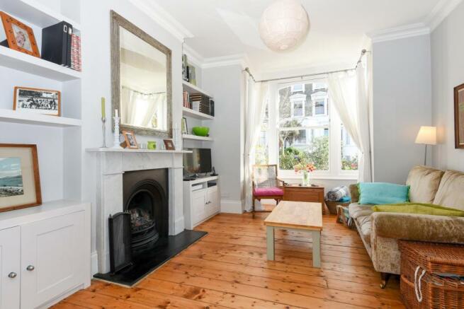 4 bedroom terraced house for sale in St. Thomas's Road, Finsbury Park, N4