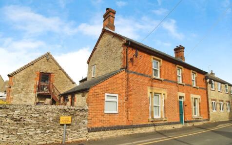 High Street, Kempsford, GL7