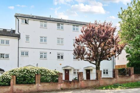 Augustus Road, Southfields, London, SW19