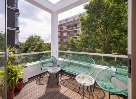 Wells Rise, London, NW8