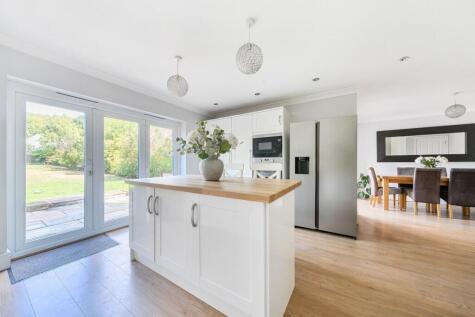 Kingsway, West Wickham, BR4