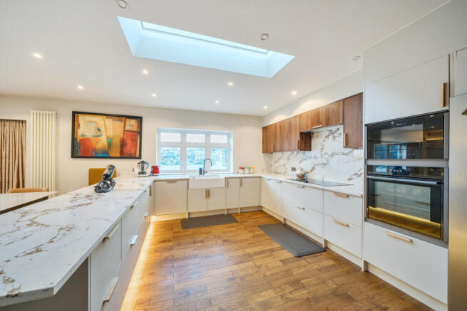 1402048-7-69739d8...