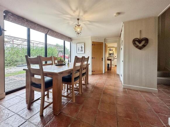 e9061c20--45BD-9F2A-487024CED0AF-26888-000007B200F