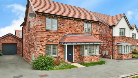 Muirhead Close, Warwick