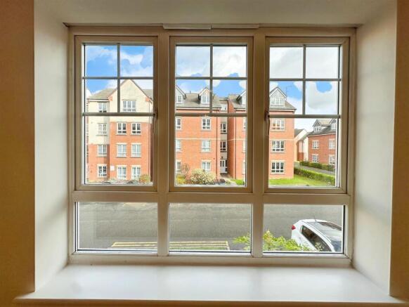 68cead7d--470C-954E-E7DB8B1E78FD-20708-000026751E1