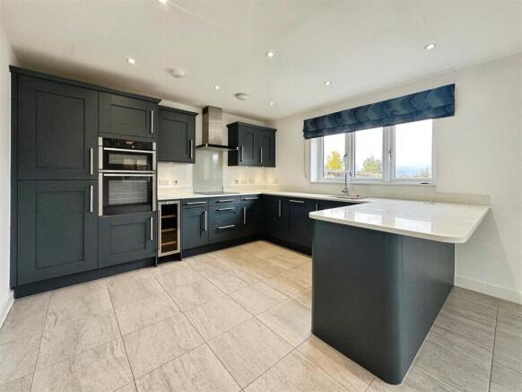 13b1b25a--4343-A874-438E9AFA7CE9-43241-00000C35899