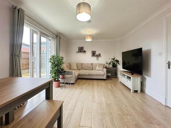 64c67f07--4ECD-A9EB-8C9C348638CC-60458-000010E2D94