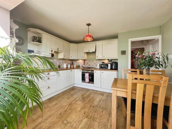 c6016510--4CCA-A32A-F9D719AB4407-70010-00002D05A44