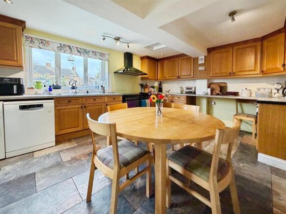 7e2ce7ac--4BC5-8AD9-39CCFDE8BF01-15434-000005185C4