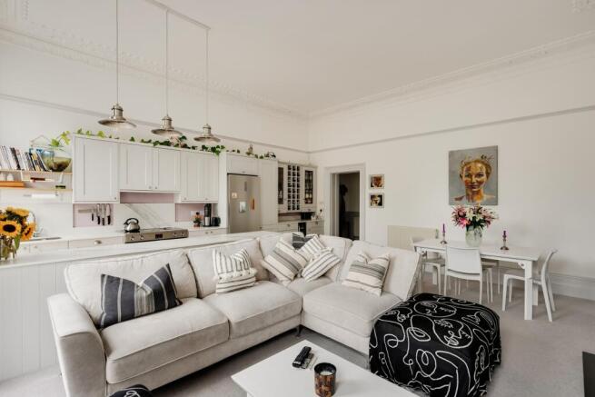 Living room ()
