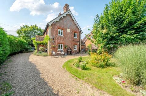 Hildenborough Road, Leigh, TN11