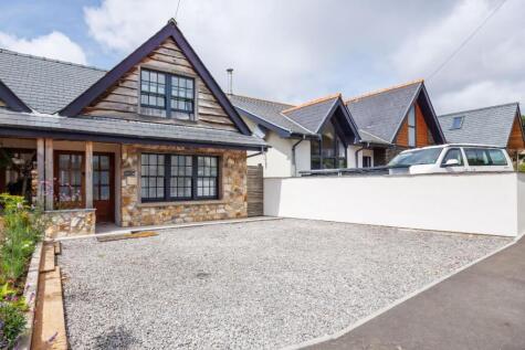 Craig Yr Eos Avenue, Ogmore By Sea, Vale of Glamorgan, CF32 0PF
