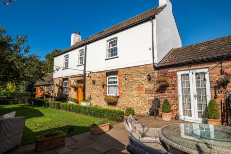 Brumby House Drive, Scunthorpe, North Lincolnshire, DN16