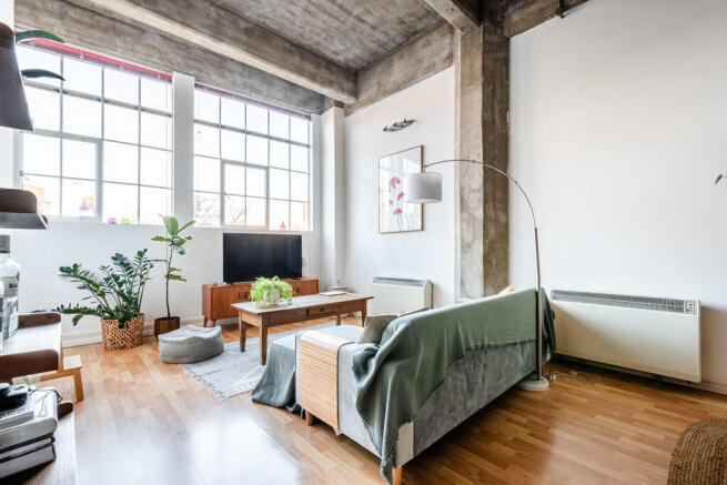 King Edward's Rd ...