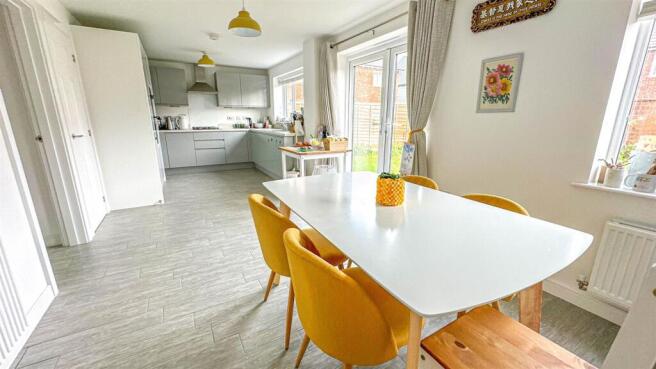 Ombersley Drive - Image-6.jpg