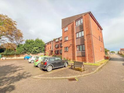 Attleborough Road, Nuneaton, CV11