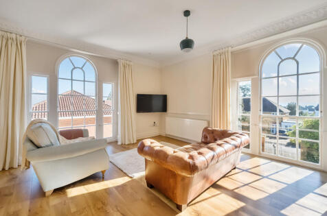 Warwick House, Aldershot