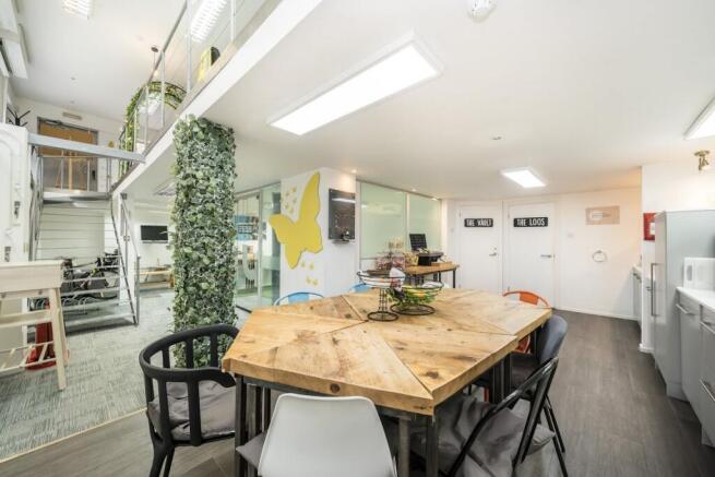 24A Marshalsea Road kitchen Copy.jpg