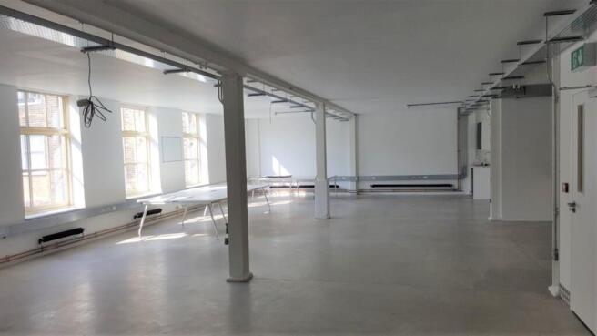 E0 Office Int1.jpg
