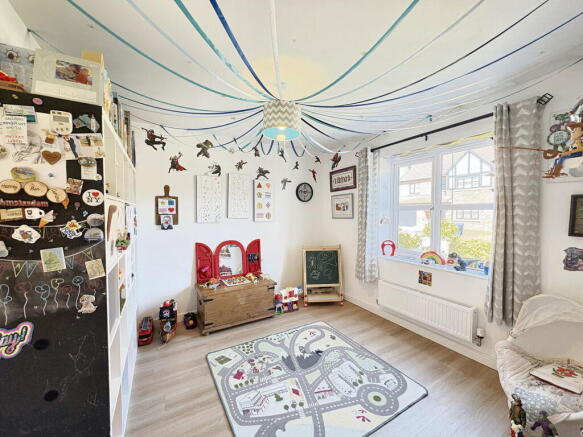 Photo 3