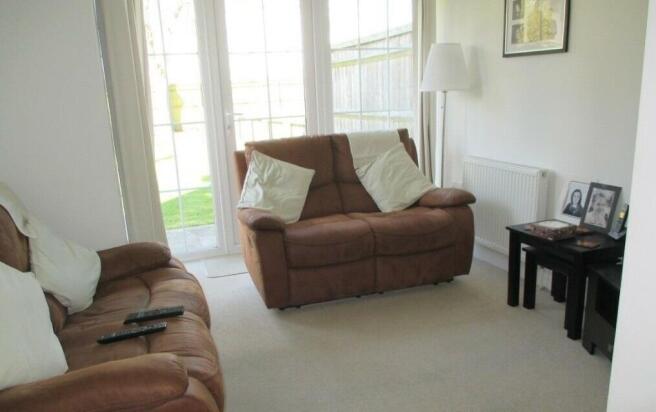 C Sitting room 1.jpg