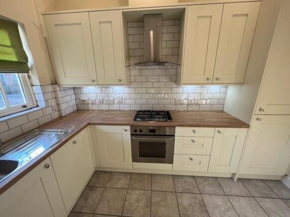 44 Balliol - kitchen.jpg