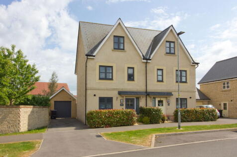 Groundstone Way, Corsham, SN13 0FA