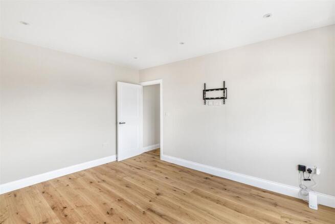 8_Deanhill_Court-6.jpg